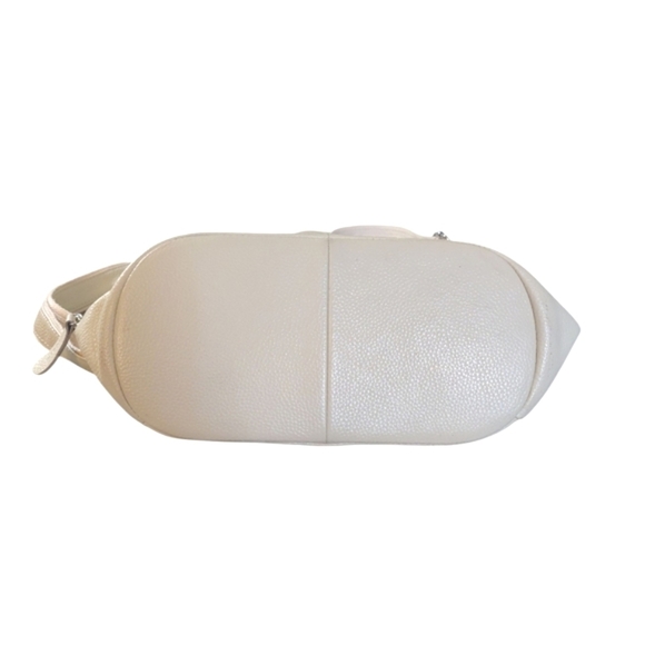 BOYATU Leather Backpack Cream Pebbled Leather Travel Bag main image 12